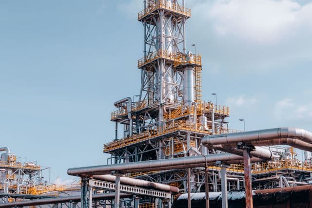 What Are Oil Futures and How Do They Work?