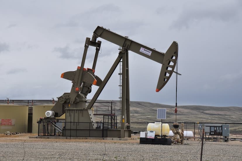 How Oil and Gas Investments Generate Passive Income